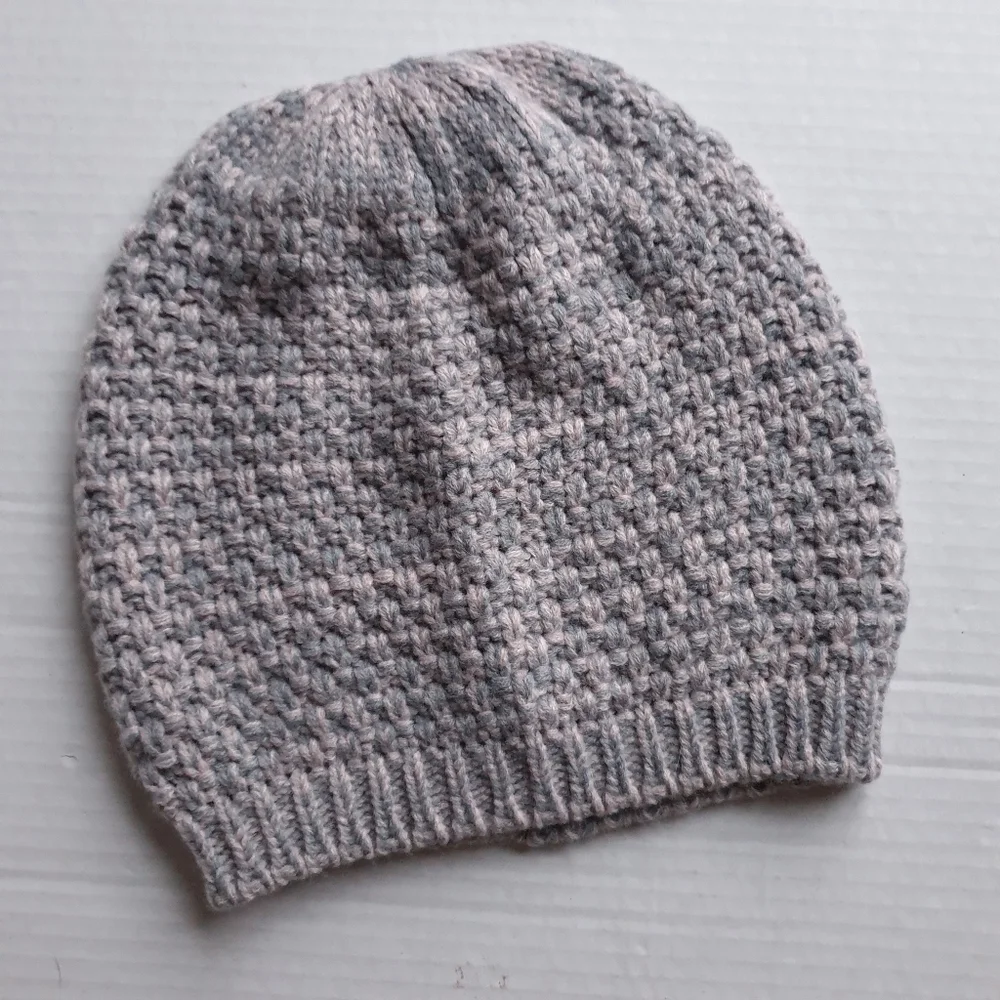 Jessica Simpson Matching Grey & Pink Knit Infinity Scarf & Beanie Set Sz OS - Picture 3 of 15